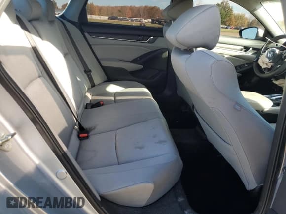 ✅ 2018 Honda Accord LX • VIN: 1HGCV1F14JA181637 • Лот: 90334415. Опубликован ранее на Copart с пробегом 108 029 миль. Бесплатный доступ к архиву аукционных продаж из США и подробный отчёт об истории автомобиля на DreamBid. Изображение 10.