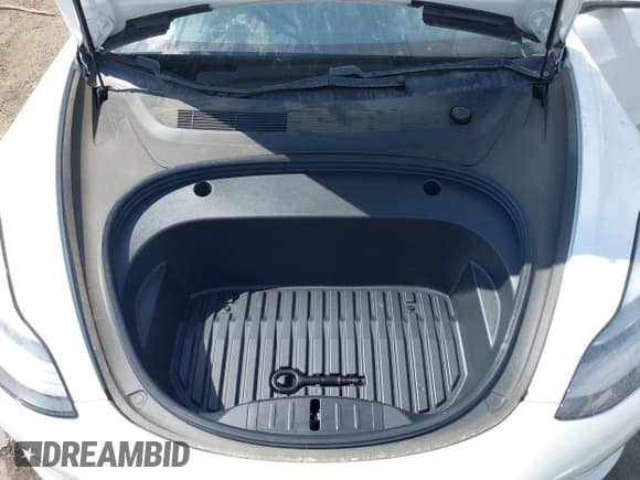 ✅ 2021 Tesla Model 3 Standard Range Plus • VIN: 5YJ3E1EA1MF000778 • Lot: 43229701. Wystawiony na IAAI z przebiegiem 84 054 mil. Bezpłatny archiwum sprzedaży aukcyjnych z USA i szczegółowy raport historii pojazdu na DreamBid. Zdjęcie 10.