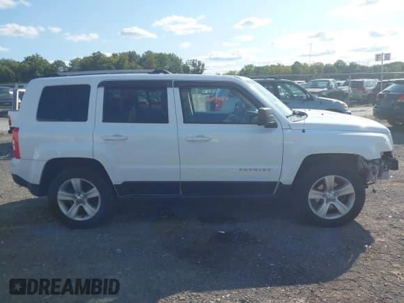 ✅ 2016 Jeep Patriot High Altitude • VIN: 1C4NJRFB8GD653825 • Lot: 43165926. Listed on IAAI with 110,017 mi. Free auction sales archive from the USA and detailed vehicle history report at DreamBid. Image 13.