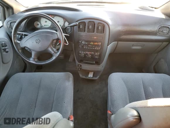 ✅ 2004 Dodge Caravan EX • VIN: 2D4GP74L04R526571 • Lot: 85951654. Listed on Copart with 319,750 mi. Free auction sales archive from the USA and detailed vehicle history report at DreamBid. Image 8.