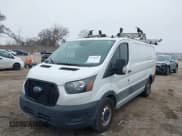 ✅ 2021 Ford Transit Cargo • VIN: 1FTYE1Y88MKA07504 • Lot: 43752621. Wystawiony na IAAI z przebiegiem 132 340 mil. Bezpłatny archiwum sprzedaży aukcyjnych z USA i szczegółowy raport historii pojazdu na DreamBid. Zdjęcie 6.