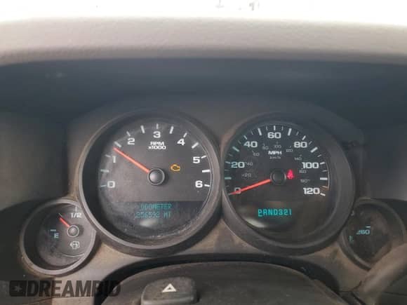 2008 Chevrolet Silverado 1500 Work Truck с VIN 1GCEC14X18Z270811, выставлен на аукционе Copart как лот 82322375 с пробегом 256 592 миль миль и Списание • Salvage title. История ставок и продаж доступна на DreamBid. Изображение 9.