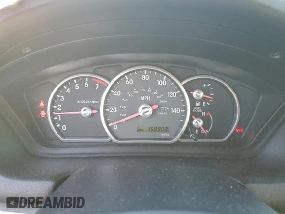 ✅ 2005 Mitsubishi Galant ES • VIN: 4A3AB36F45E037927 • Lot: 94725435. Wystawiony na Copart z przebiegiem 158 908 mil. Bezpłatny archiwum sprzedaży aukcyjnych z USA i szczegółowy raport historii pojazdu na DreamBid. Zdjęcie 9.