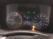 ✅ 2020 Hyundai Tucson SE • VIN: KM8J2CA47LU213733 • Lot: 43462585. Wystawiony na IAAI z przebiegiem 62 867 mil. Bezpłatny archiwum sprzedaży aukcyjnych z USA i szczegółowy raport historii pojazdu na DreamBid. Zdjęcie 7.