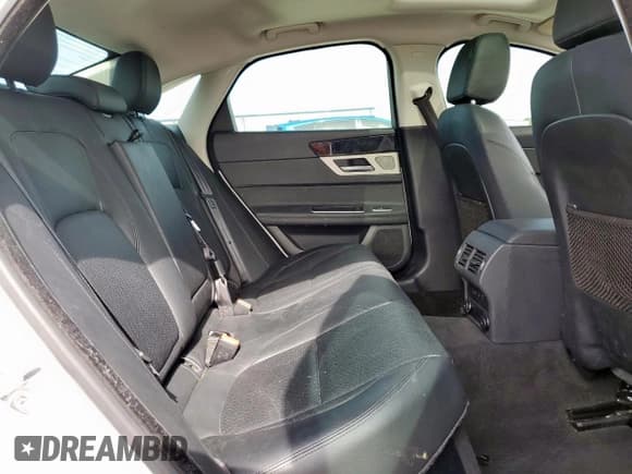 ✅ 2017 Jaguar XF 35t Prestige • VIN: SAJBE4BV4HCY31023 • Lot: 56425255. Listed on Copart with 58,469 mi. Free auction sales archive from the USA and detailed vehicle history report at DreamBid. Image 10.