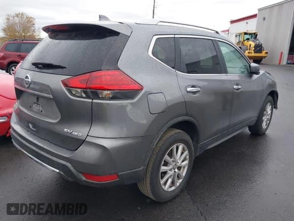 ✅ 2017 Nissan Rogue SV • VIN: KNMAT2MV4HP582359 • Lot: 43692535. Listed on IAAI with 153,063 mi. Free auction sales archive from the USA and detailed vehicle history report at DreamBid. Image 4.