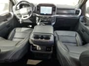 ✅ 2022 Ford F-150 Platinum • VIN: 1FTFW1E81NFC28168 • Lot: 86423555. Wystawiony na Copart z przebiegiem 155 340 mil. Bezpłatny archiwum sprzedaży aukcyjnych z USA i szczegółowy raport historii pojazdu na DreamBid. Zdjęcie 8.