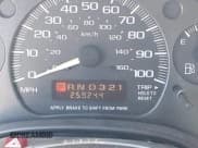 ✅ 2002 GMC Savana • VIN: 1GTFG25MX21153088 • Lot: 43172429. Wystawiony na IAAI z przebiegiem 259 244 mil. Bezpłatny archiwum sprzedaży aukcyjnych z USA i szczegółowy raport historii pojazdu na DreamBid. Zdjęcie 15.