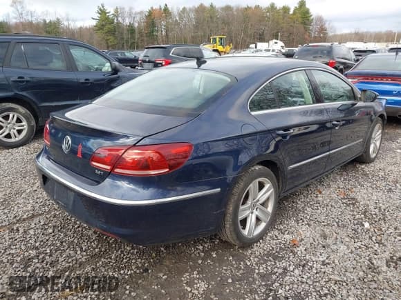 ✅ 2013 Volkswagen CC R-Line • VIN: WVWBP7ANXDE559880 • Lot: 43669359. Wystawiony na IAAI z przebiegiem 88 741 mil. Bezpłatny archiwum sprzedaży aukcyjnych z USA i szczegółowy raport historii pojazdu na DreamBid. Zdjęcie 4.