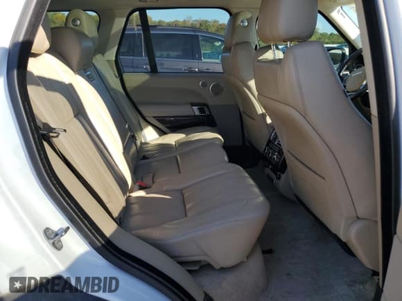 ✅ 2016 Land Rover Range Rover HSE • VIN: SALGS2KF1GA291756 • Лот: 86608665. Опубликован ранее на Copart с пробегом 123 460 миль. Бесплатный доступ к архиву аукционных продаж из США и подробный отчёт об истории автомобиля на DreamBid. Изображение 11.