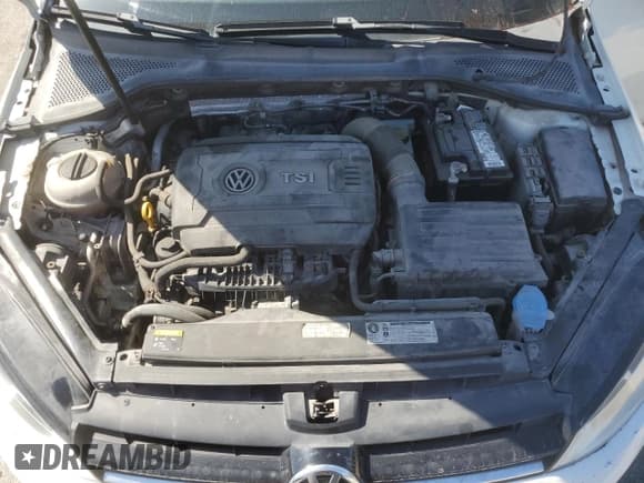 ✅ 2015 Volkswagen Golf TSI S • VIN: 3VW217AUXFM015477 • Lot: 82694065. Wystawiony na Copart z przebiegiem 158 739 mil. Bezpłatny archiwum sprzedaży aukcyjnych z USA i szczegółowy raport historii pojazdu na DreamBid. Zdjęcie 11.