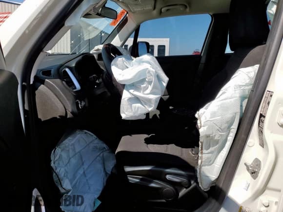 ✅ 2021 Jeep Renegade Latitude • VIN: ZACNJCBB1MPN28307 • Лот: 81193745. Опубликован ранее на Copart с пробегом 36 222 миль. Бесплатный доступ к архиву аукционных продаж из США и подробный отчёт об истории автомобиля на DreamBid. Изображение 7.