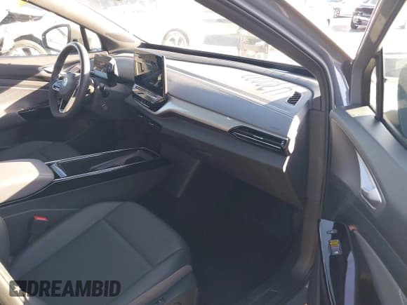 ✅ 2023 Volkswagen ID.4 S • VIN: 1V25MPE88PC040755 • Lot: 43454884. Wystawiony na IAAI z przebiegiem 8 117 mil. Bezpłatny archiwum sprzedaży aukcyjnych z USA i szczegółowy raport historii pojazdu na DreamBid. Zdjęcie 5.