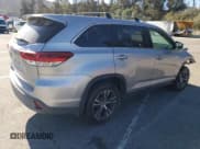 ✅ 2019 Toyota Highlander LE Plus • VIN: 5TDZZRFH1KS289386 • Лот: 90889595. Опубликован ранее на Copart с пробегом 101 418 миль. Бесплатный доступ к архиву аукционных продаж из США и подробный отчёт об истории автомобиля на DreamBid. Изображение 3.