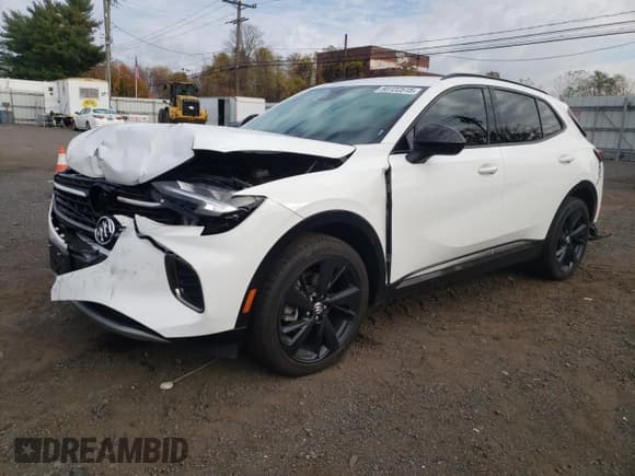 ✅ 2023 Buick Envision Preferred • VIN: LRBFZMR40PD052131 • Lot: 90722515. Wystawiony na Copart z przebiegiem 31 083 mil. Bezpłatny archiwum sprzedaży aukcyjnych z USA i szczegółowy raport historii pojazdu na DreamBid. Zdjęcie 1.