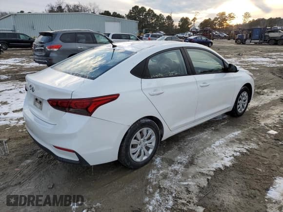 ✅ 2019 Hyundai Accent SE • VIN: 3KPC24A32KE086784 • Лот: 41979815. Опубликован ранее на Copart с пробегом 22 611 миль. Бесплатный доступ к архиву аукционных продаж из США и подробный отчёт об истории автомобиля на DreamBid. Изображение 3.