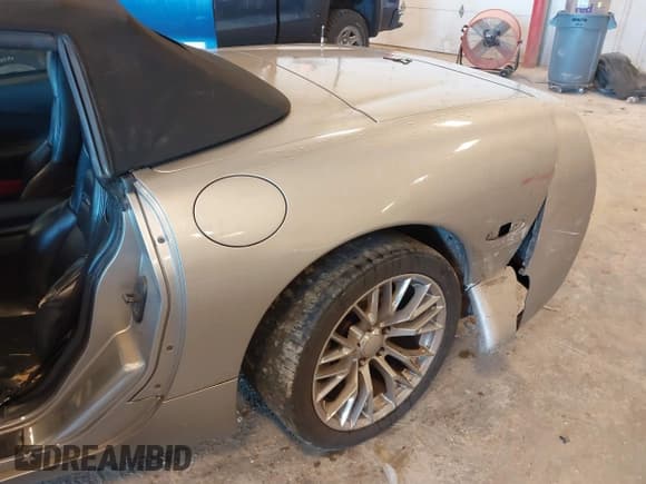 ✅ 2000 Chevrolet Corvette • VIN: 1G1YY32G1Y5131937 • Lot: 43400918. Listed on IAAI with 152,709 mi. Free auction sales archive from the USA and detailed vehicle history report at DreamBid. Image 6.