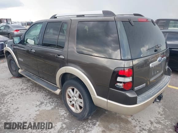 ✅ 2007 Ford Explorer Eddie Bauer • VIN: 1FMEU64E07UB04554 • Lot: 42821501. Wystawiony na IAAI z przebiegiem 220 610 mil. Bezpłatny archiwum sprzedaży aukcyjnych z USA i szczegółowy raport historii pojazdu na DreamBid. Zdjęcie 3.