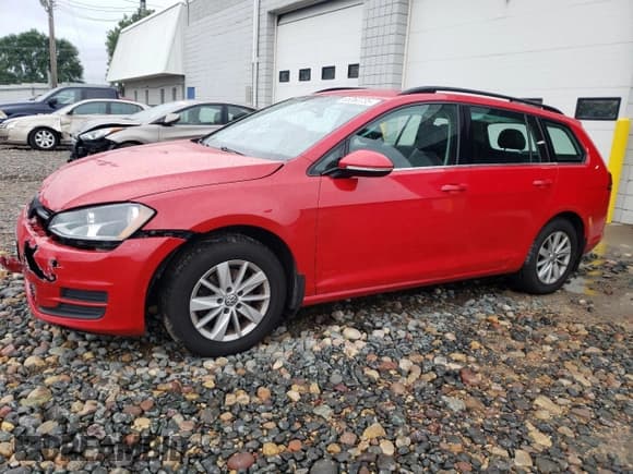 ✅ 2015 Volkswagen Golf S • VIN: 3VWFA7AU8FM504543 • Lot: 65360735. Wystawiony na Copart z przebiegiem 156 587 mil. Bezpłatny archiwum sprzedaży aukcyjnych z USA i szczegółowy raport historii pojazdu na DreamBid. Zdjęcie 1.