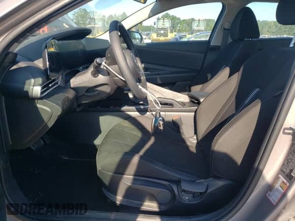 2024 Hyundai Elantra SEL с VIN KMHLM4DG5RU707726, выставлен на аукционе Copart как лот 70982755 с пробегом 38 349 миль миль и Списание • Salvage title. История ставок и продаж доступна на DreamBid. Изображение 7.