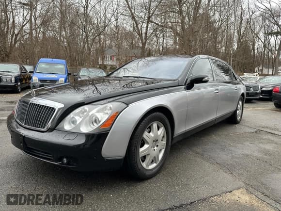 ✅ 2009 Maybach 62 • VIN: WDBVG78JX9A002609 • Lot: 55211825. Wystawiony na Copart z przebiegiem 113 692 mil. Bezpłatny archiwum sprzedaży aukcyjnych z USA i szczegółowy raport historii pojazdu na DreamBid. Zdjęcie 2.
