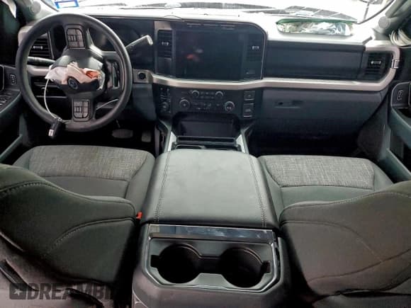 ✅ 2023 Ford F-250 XL • VIN: 1FT8W2BT3PEE04234 • Lot: 92276295. Wystawiony na Copart z przebiegiem 56 642 mil. Bezpłatny archiwum sprzedaży aukcyjnych z USA i szczegółowy raport historii pojazdu na DreamBid. Zdjęcie 8.