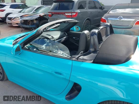 ✅ 2016 Porsche Boxster • VIN: WP0CA2A80GS120874 • Lot: 42992133. Wystawiony na IAAI z przebiegiem 70 166 mil. Bezpłatny archiwum sprzedaży aukcyjnych z USA i szczegółowy raport historii pojazdu na DreamBid. Zdjęcie 12.