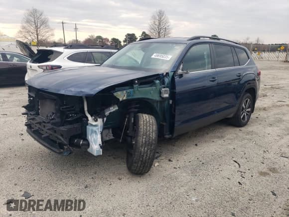 ✅ 2022 Volkswagen Atlas SE • VIN: 1V2LP2CA3NC563136 • Lot: 49695035. Listed on Copart with 73,093 mi. Free auction sales archive from the USA and detailed vehicle history report at DreamBid. Image 1.