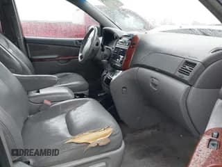 ✅ 2005 Toyota Sienna XLE • VIN: 5TDZA22C25S240646 • Lot: 43713834. Listed on IAAI with 264,643 mi. Free auction sales archive from the USA and detailed vehicle history report at DreamBid. Image 5.