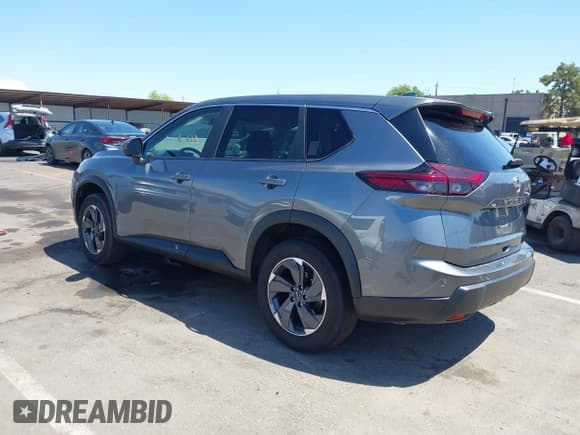 ✅ 2025 Nissan Rogue SV • VIN: 5N1BT3BA7SC803330 • Lot: 42840023. Listed on IAAI with 8,267 mi. Free auction sales archive from the USA and detailed vehicle history report at DreamBid. Image 3.
