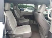 ✅ 2017 Chrysler Pacifica Touring L • VIN: 2C4RC1BG1HR702473 • Лот: 57705575. Опубликован ранее на Copart с пробегом 152 445 миль. Бесплатный доступ к архиву аукционных продаж из США и подробный отчёт об истории автомобиля на DreamBid. Изображение 11.