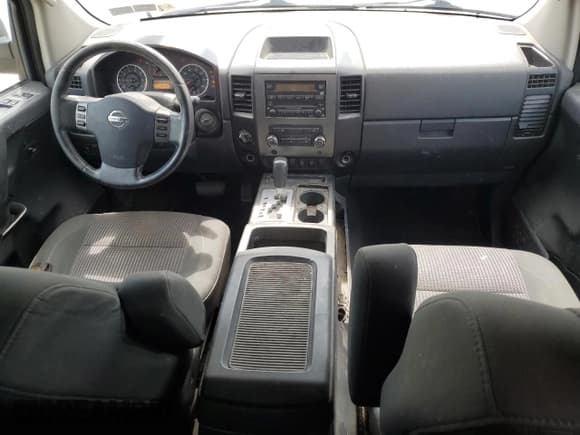 ✅ 2010 Nissan Titan SE • VIN: 1N6AA0CC7AN301194 • Lot: 70150735. Listed on Copart with 140,498 mi. Free auction sales archive from the USA and detailed vehicle history report at DreamBid. Image 8.