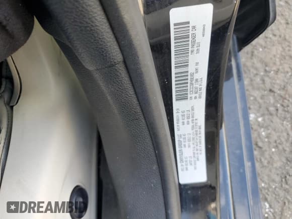 ✅ 2015 Chrysler 200 C • VIN: 1C3CCCCG8FN581052 • Lot: 89859915. Listed on Copart with 209,751 mi. Free auction sales archive from the USA and detailed vehicle history report at DreamBid. Image 12.