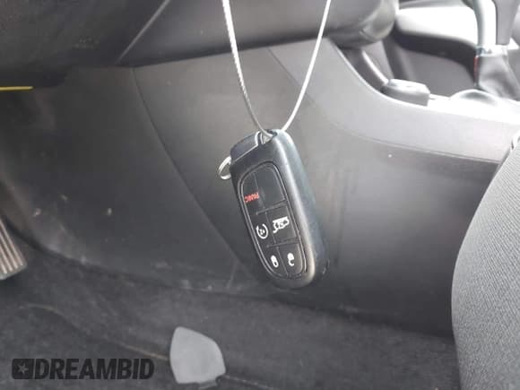 ✅ 2018 Jeep Cherokee Trailhawk • VIN: 1C4PJMBX6JD569684 • Lot: 41925325. Listed on IAAI with 149,446 mi. Free auction sales archive from the USA and detailed vehicle history report at DreamBid. Image 11.