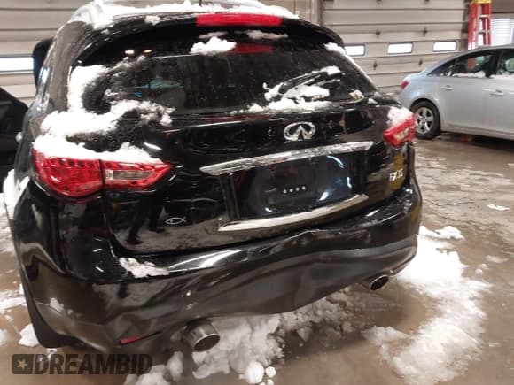 ✅ 2011 Infiniti FX • VIN: JN8AS1MW0BM142237 • Lot: 43892139. Wystawiony na IAAI z przebiegiem 198 088 mil. Bezpłatny archiwum sprzedaży aukcyjnych z USA i szczegółowy raport historii pojazdu na DreamBid. Zdjęcie 6.