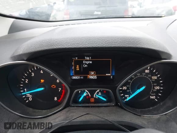 ✅ 2017 Ford Escape Titanium • VIN: 1FMCU0JD0HUE15077 • Lot: 43797538. Wystawiony na IAAI z przebiegiem 90 631 mil. Bezpłatny archiwum sprzedaży aukcyjnych z USA i szczegółowy raport historii pojazdu na DreamBid. Zdjęcie 7.