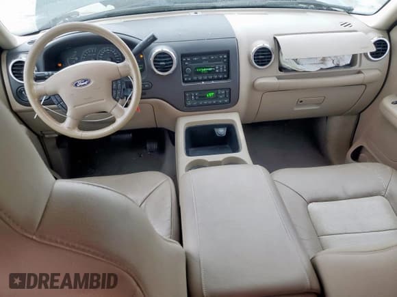 ✅ 2003 Ford Expedition Eddie Bauer • VIN: 1FMPU17L83LB86796 • Lot: 57533815. Wystawiony na Copart z przebiegiem 141 507 mil. Bezpłatny archiwum sprzedaży aukcyjnych z USA i szczegółowy raport historii pojazdu na DreamBid. Zdjęcie 8.