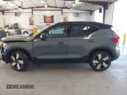 ✅ 2023 Volvo XC40 Ultimate • VIN: YV4ED3UMXP2087183 • Лот: 42901777. Опубликован ранее на IAAI с пробегом 35 554 миль. Бесплатный доступ к архиву аукционных продаж из США и подробный отчёт об истории автомобиля на DreamBid. Изображение 14.