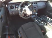 ✅ 2012 Ford Mustang V6 • VIN: 1ZVBP8AM7C5241563 • Лот: 91034245. Опубликован ранее на Copart с пробегом 157 096 миль. Бесплатный доступ к архиву аукционных продаж из США и подробный отчёт об истории автомобиля на DreamBid. Изображение 8.