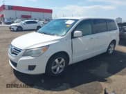 ✅ 2009 Volkswagen Routan SE • VIN: 2V8HW34199R541626 • Lot: 42852160. Listed on IAAI with 211,367 mi. Free auction sales archive from the USA and detailed vehicle history report at DreamBid. Image 2.