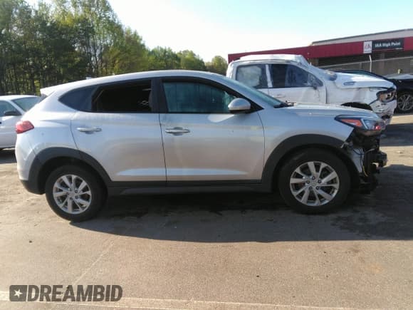 ✅ 2019 Hyundai Tucson SE • VIN: KM8J2CA47KU918983 • Лот: 41987807. Опубликован ранее на IAAI с пробегом 84 477 миль. Бесплатный доступ к архиву аукционных продаж из США и подробный отчёт об истории автомобиля на DreamBid. Изображение 14.