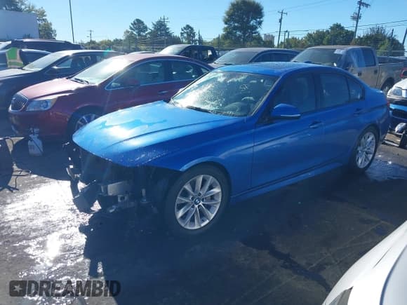 ✅ 2015 BMW 3 Series 328i • VIN: WBA3A5C5XFF608397 • Lot: 43415992. Listed on IAAI with 152,923 mi. Free auction sales archive from the USA and detailed vehicle history report at DreamBid. Image 2.