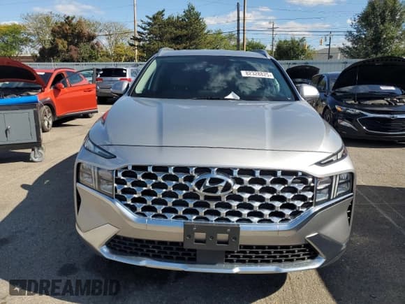 ✅ 2022 Hyundai Santa Fe SEL • VIN: 5NMS6DAJ9NH425651 • Lot: 82328825. Listed on Copart with 25,999 mi. Free auction sales archive from the USA and detailed vehicle history report at DreamBid. Image 5.