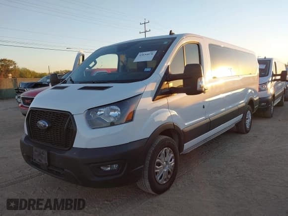 ✅ 2022 Ford Transit Passenger XLT • VIN: 1FBAX2Y88NKA67211 • Lot: 43654076. Wystawiony na IAAI z przebiegiem 210 842 mil. Bezpłatny archiwum sprzedaży aukcyjnych z USA i szczegółowy raport historii pojazdu na DreamBid. Zdjęcie 2.