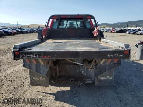 ✅ 2015 Ford F-350 XL • VIN: 1FTRF3B65FEA48534 • Lot: 68135964. Wystawiony na Copart z przebiegiem 204 110 mil. Bezpłatny archiwum sprzedaży aukcyjnych z USA i szczegółowy raport historii pojazdu na DreamBid. Zdjęcie 6.