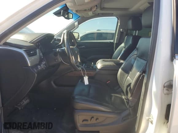 ✅ 2015 Chevrolet Suburban LTZ • VIN: 1GNSKKKC8FR301830 • Lot: 79668474. Wystawiony na Copart z przebiegiem 226 651 mil. Bezpłatny archiwum sprzedaży aukcyjnych z USA i szczegółowy raport historii pojazdu na DreamBid. Zdjęcie 7.