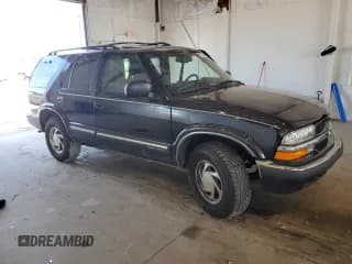 ✅ 2001 Chevrolet Blazer LT • VIN: 1GNDT13W812161577 • Lot: 65667895. Wystawiony na Copart z przebiegiem 183 257 mil. Bezpłatny archiwum sprzedaży aukcyjnych z USA i szczegółowy raport historii pojazdu na DreamBid. Zdjęcie 4.