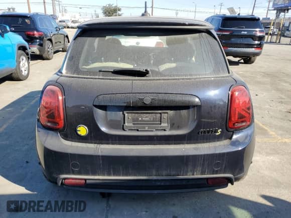 2024 MINI Hardtop Cooper SE с VIN WMW13DJ0XR2U84162, выставлен на аукционе Copart как лот 91054485 с пробегом 16 950 миль миль и Списание • Salvage title. История ставок и продаж доступна на DreamBid. Изображение 6.