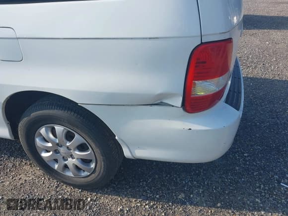 ✅ 2005 Kia Sedona LX • VIN: KNDUP132056685525 • Лот: 42608234. Опубликован ранее на IAAI с пробегом 60 985 миль. Бесплатный доступ к архиву аукционных продаж из США и подробный отчёт об истории автомобиля на DreamBid. Изображение 13.