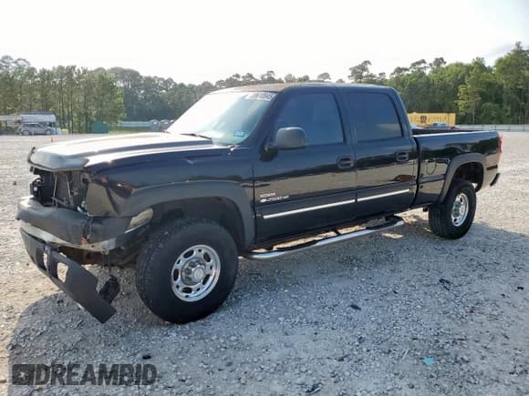 ✅ 2006 Chevrolet Silverado 2500HD LT1 • VIN: 1GCHC23216F119426 • Lot: 59610945. Wystawiony na Copart z przebiegiem 219 581 mil. Bezpłatny archiwum sprzedaży aukcyjnych z USA i szczegółowy raport historii pojazdu na DreamBid. Zdjęcie 1.